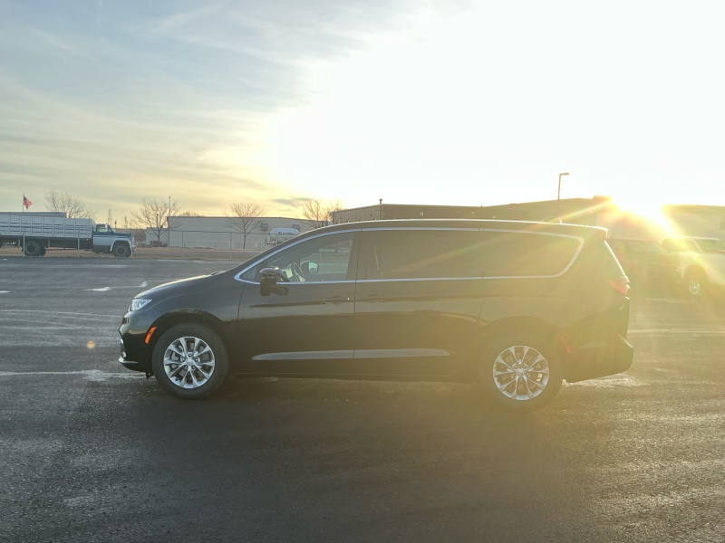 2026 Chrysler Pacifica