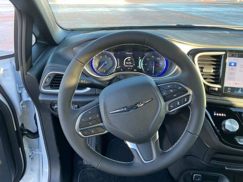 2026 Chrysler Pacifica