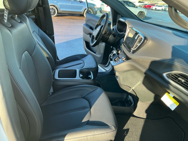 2026 Chrysler Pacifica