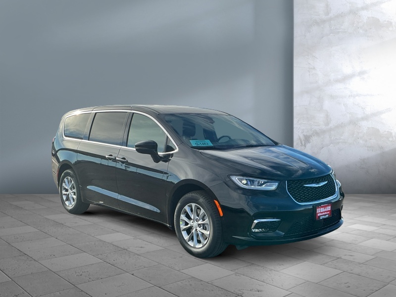2026 Chrysler Pacifica