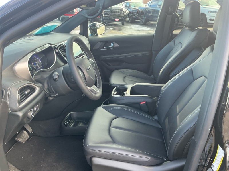 2026 Chrysler Pacifica