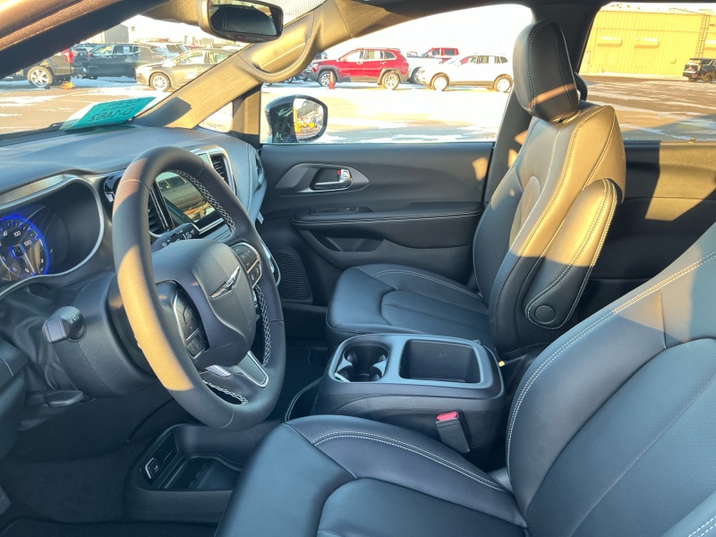 2026 Chrysler Pacifica