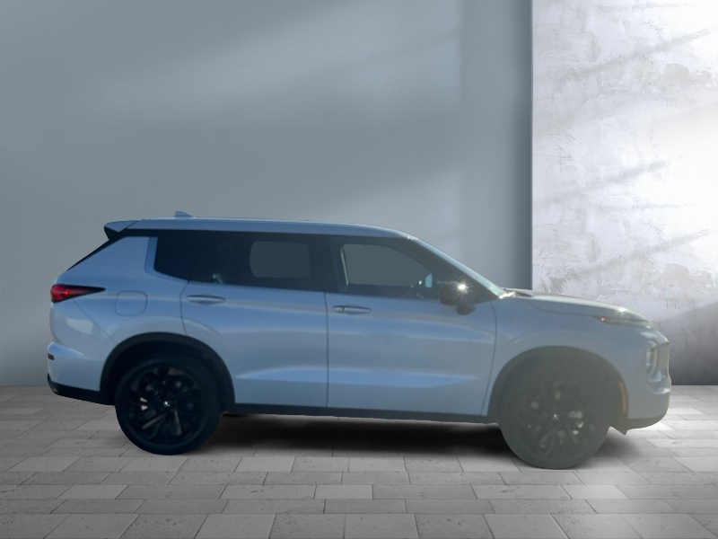 2023 Mitsubishi Outlander