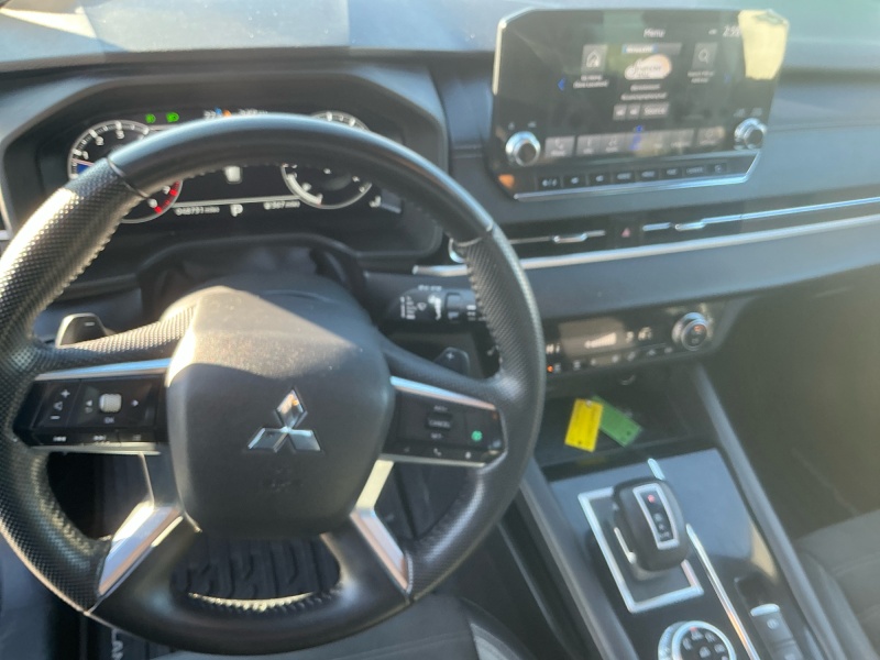 2023 Mitsubishi Outlander