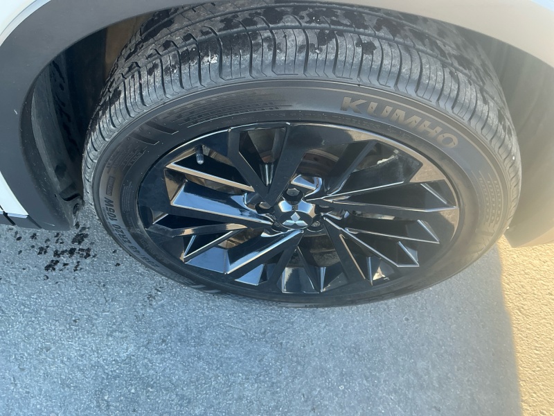 2023 Mitsubishi Outlander