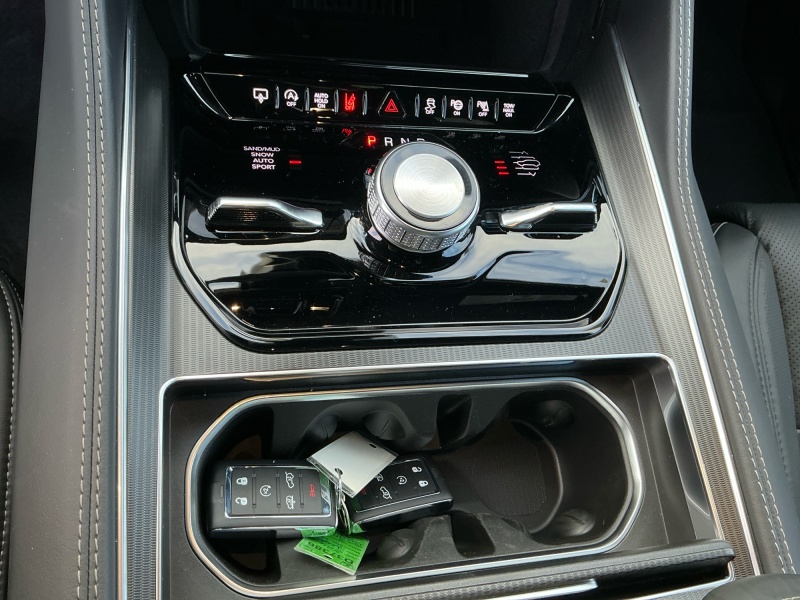 2026 Jeep Grand Wagoneer L