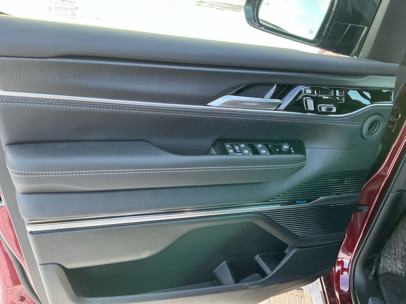 2026 Jeep Grand Wagoneer L