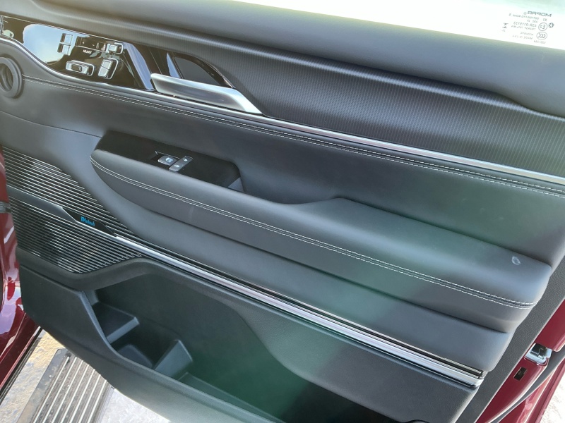 2026 Jeep Grand Wagoneer L