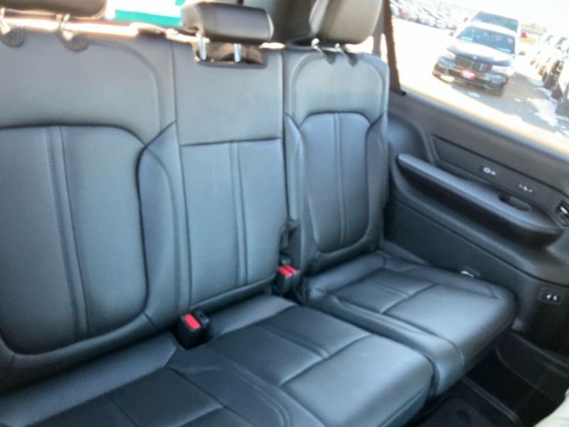 2026 Jeep Grand Wagoneer L