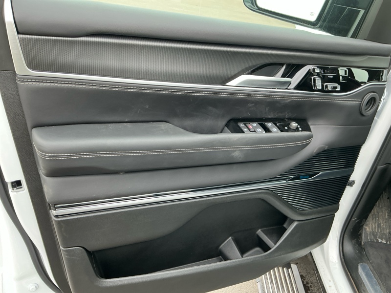 2026 Jeep Grand Wagoneer