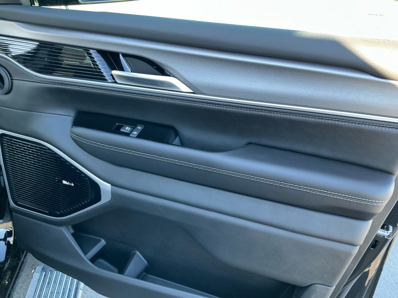 2026 Jeep Grand Wagoneer