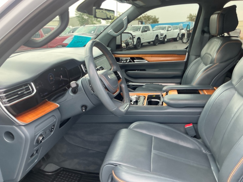 2022 Jeep Grand Wagoneer