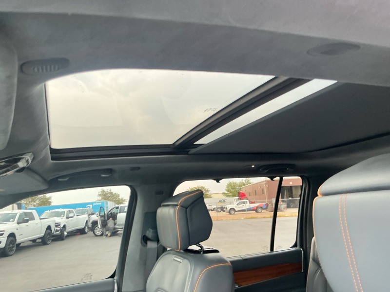 2022 Jeep Grand Wagoneer