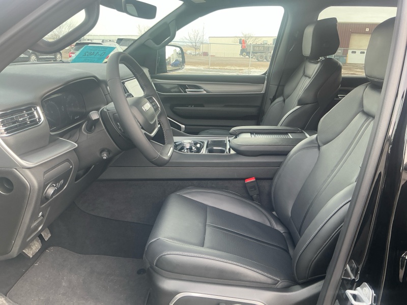 2026 Jeep Grand Wagoneer