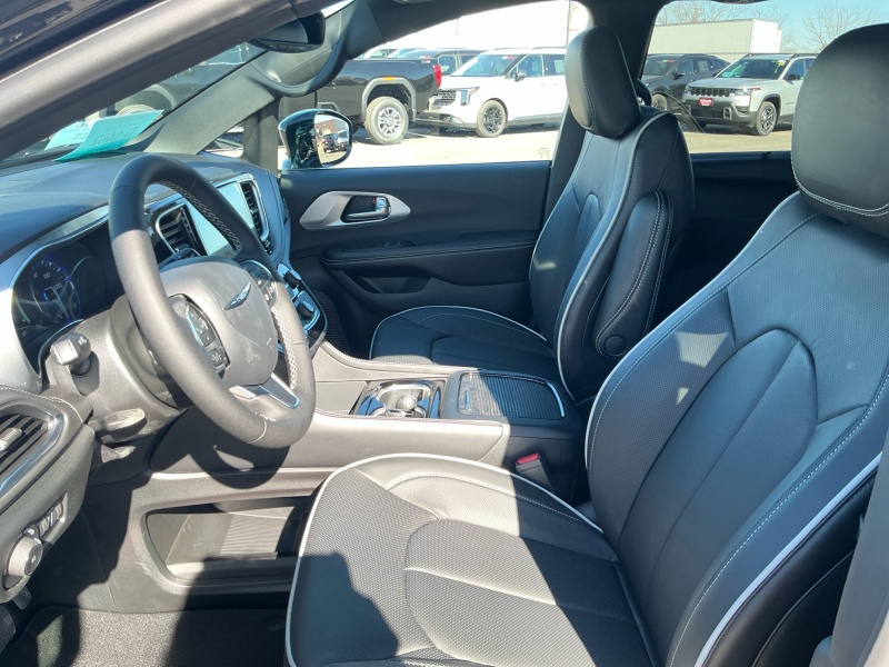 2026 Chrysler Pacifica