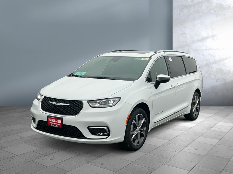 New 2026 Chrysler Pacifica Pinnacle Vans