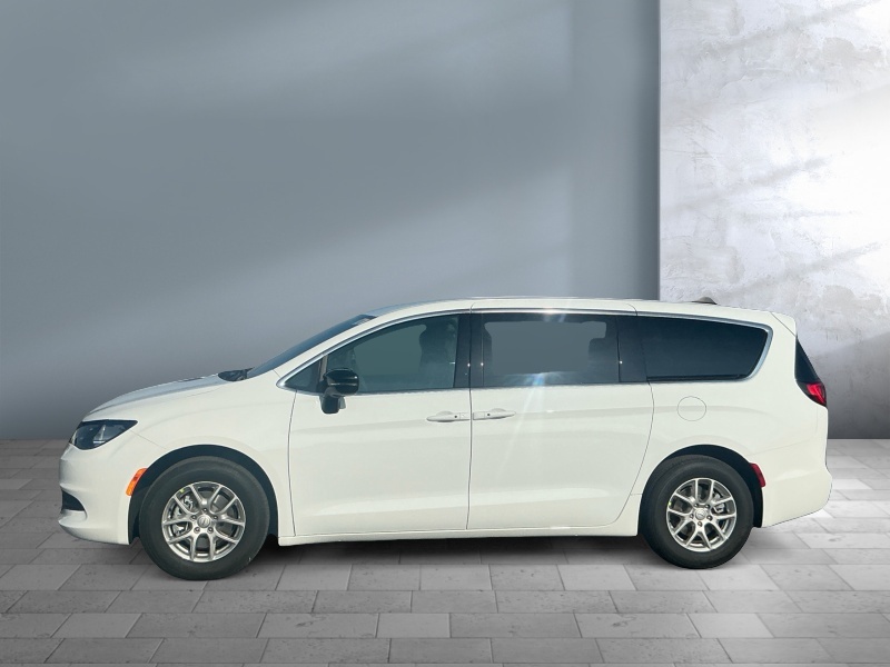 2026 Chrysler Voyager