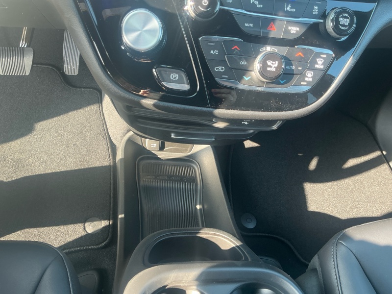 2026 Chrysler Voyager