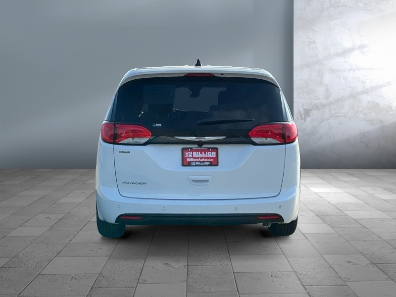 2026 Chrysler Voyager