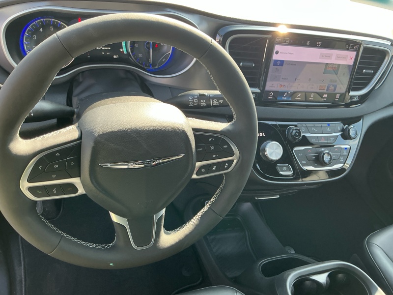 2026 Chrysler Voyager