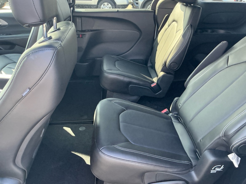 2026 Chrysler Voyager