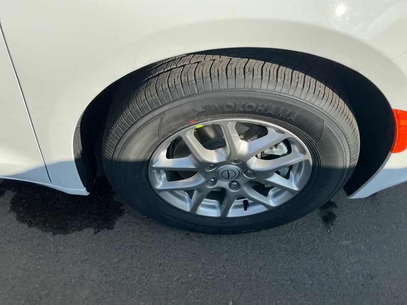 2026 Chrysler Voyager