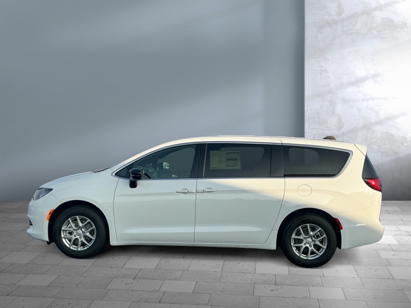 2026 Chrysler Voyager