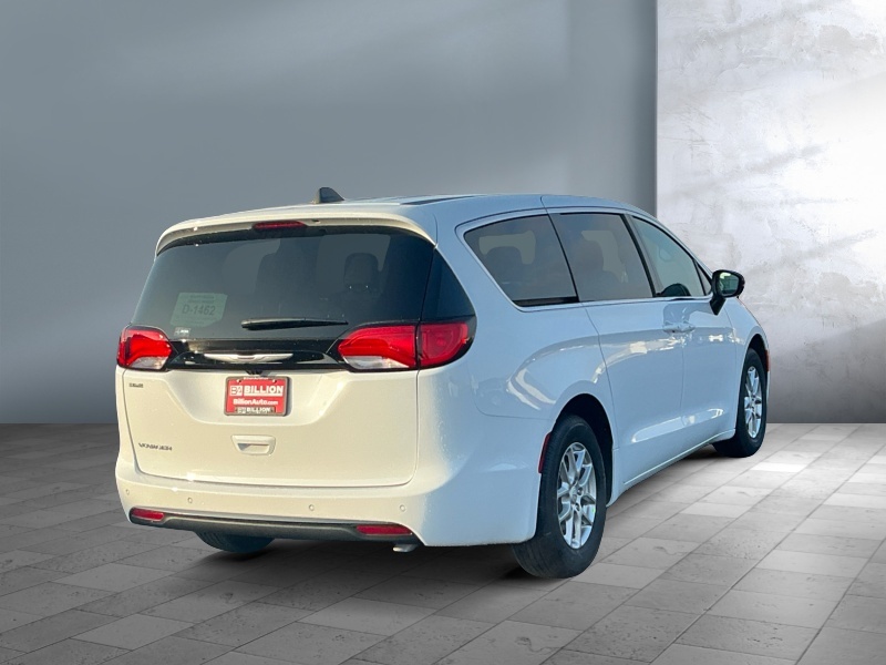 2026 Chrysler Voyager