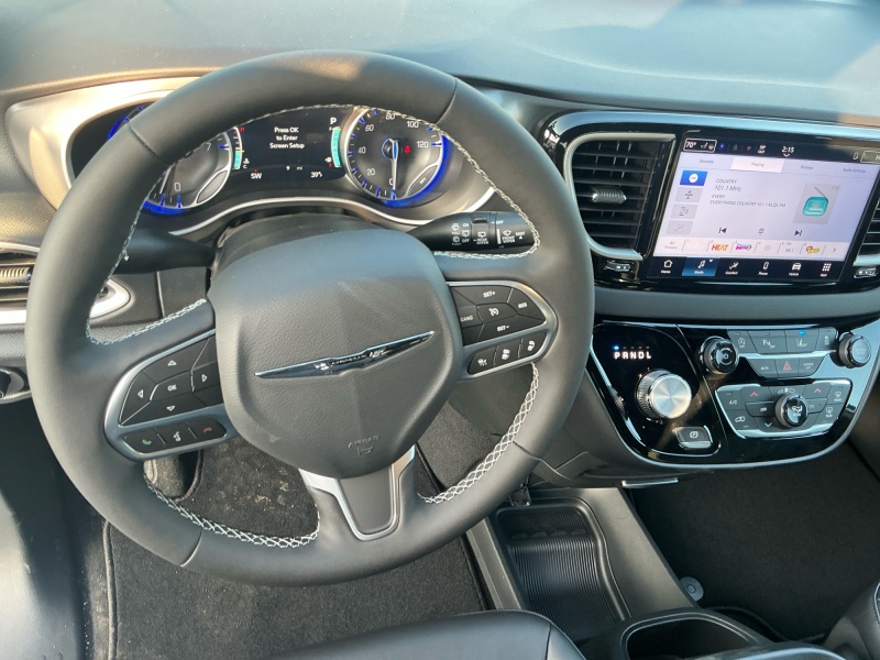 2026 Chrysler Voyager