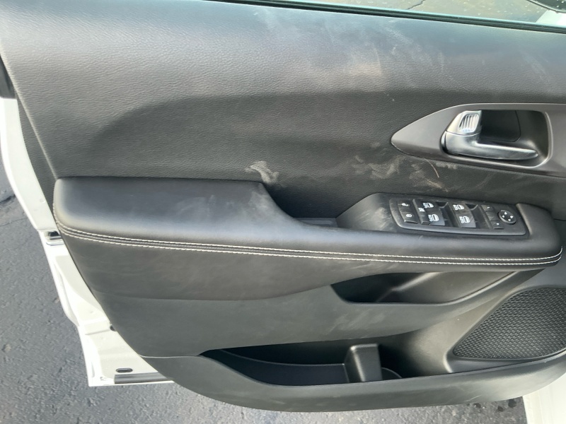 2026 Chrysler Voyager