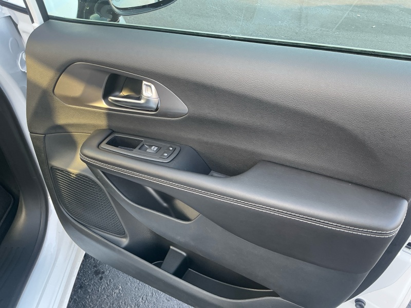 2026 Chrysler Voyager