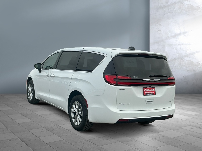 2026 Chrysler Pacifica