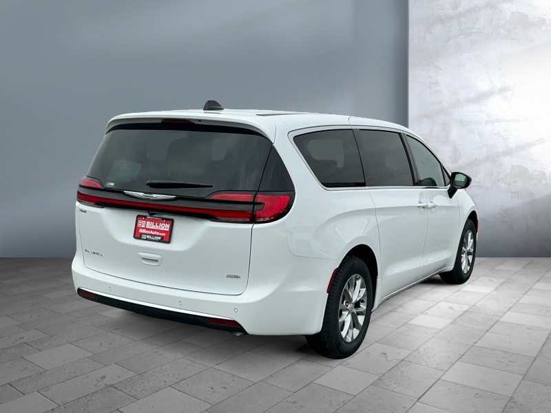 2026 Chrysler Pacifica