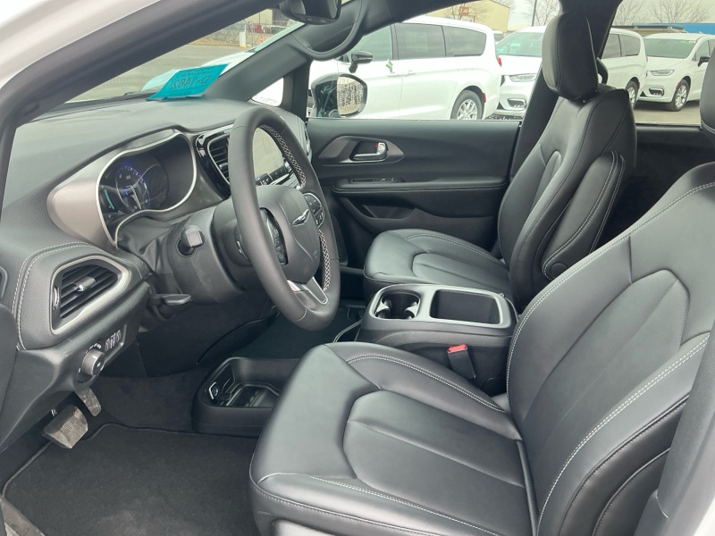 2026 Chrysler Pacifica