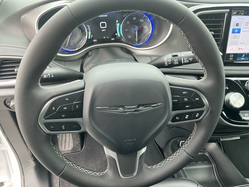 2026 Chrysler Pacifica