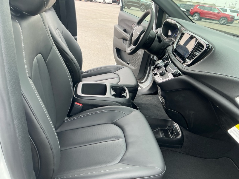 2026 Chrysler Pacifica