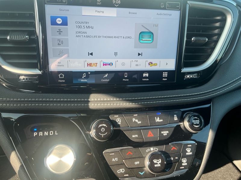 2026 Chrysler Pacifica