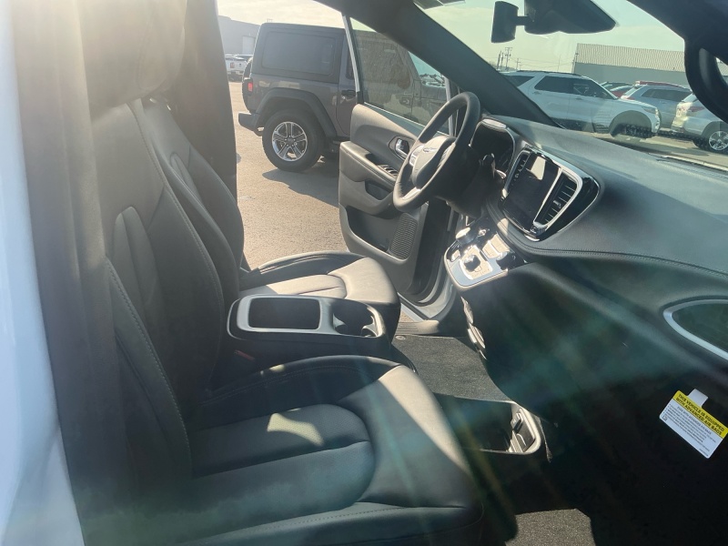 2026 Chrysler Pacifica