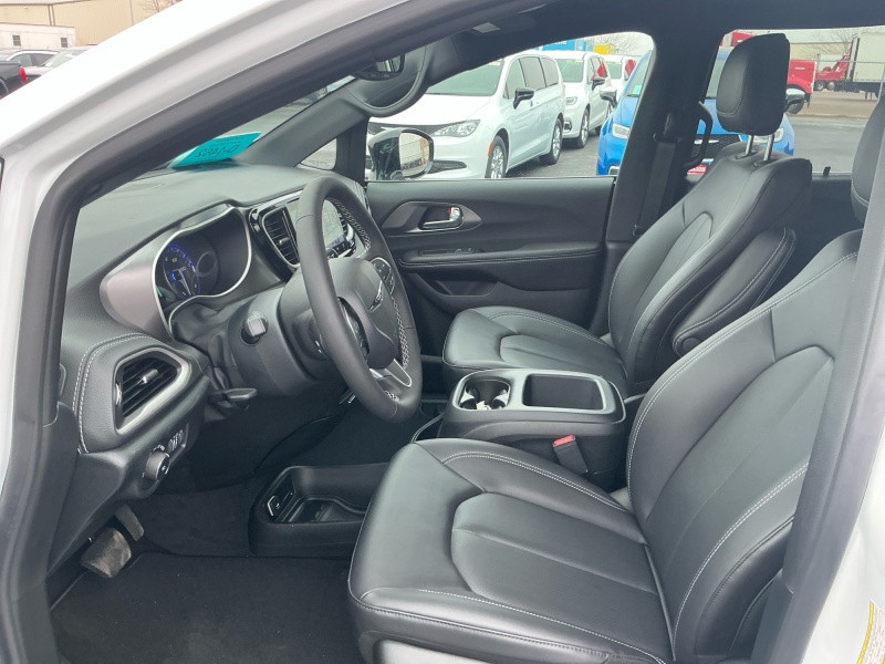 2026 Chrysler Pacifica