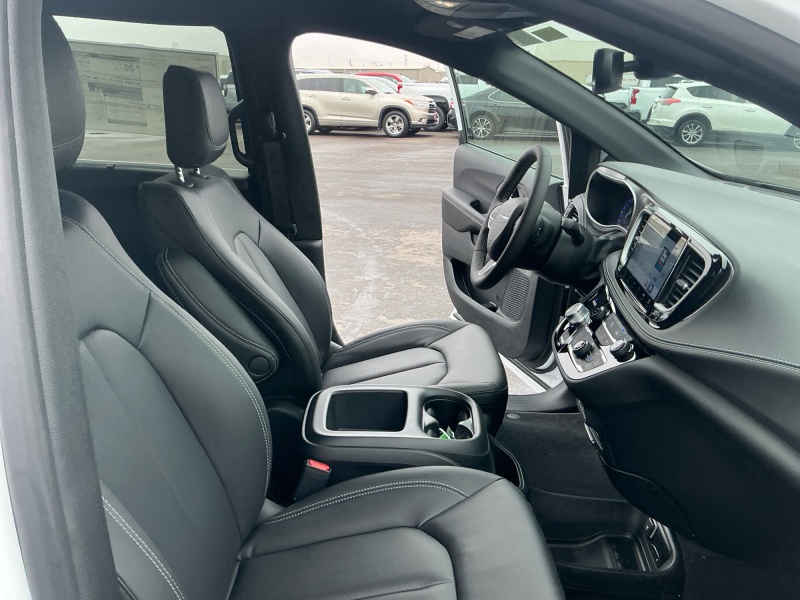 2026 Chrysler Pacifica