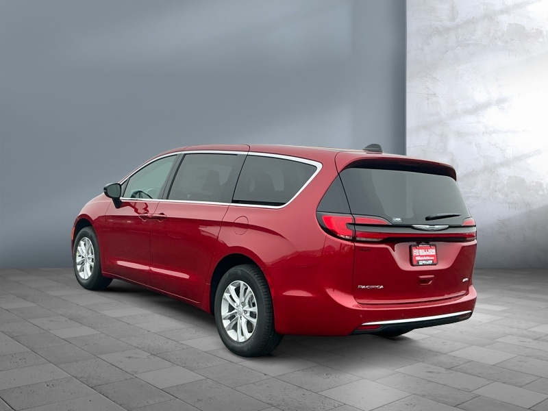 2026 Chrysler Pacifica