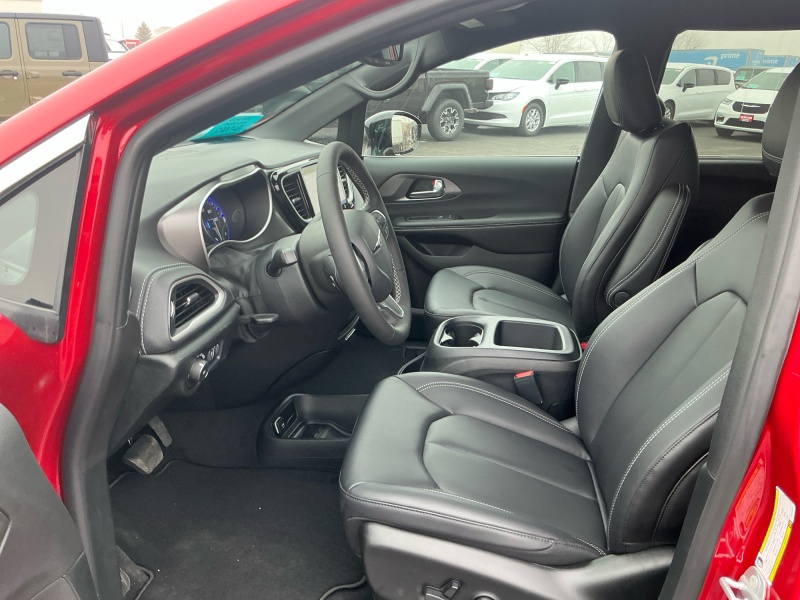 2026 Chrysler Pacifica