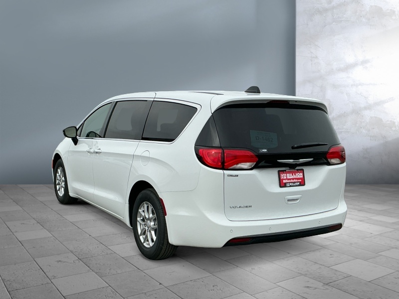 2026 Chrysler Voyager