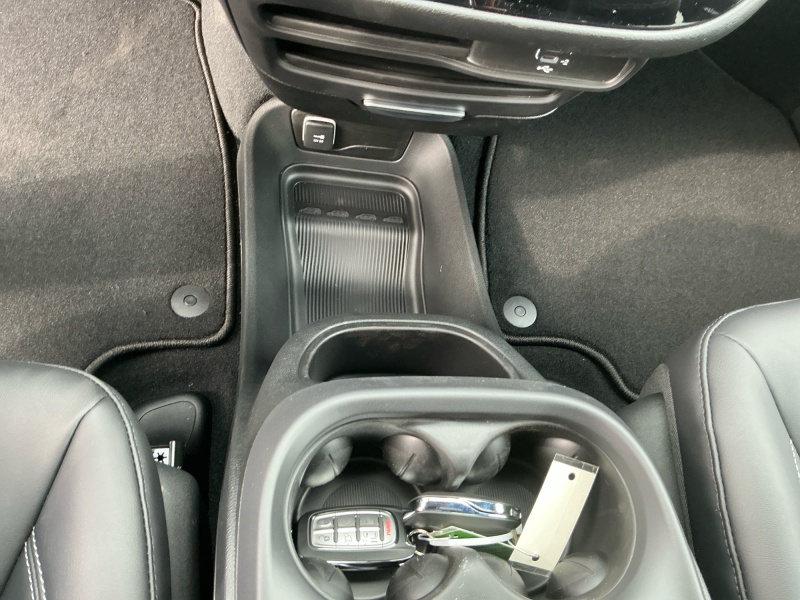 2026 Chrysler Voyager