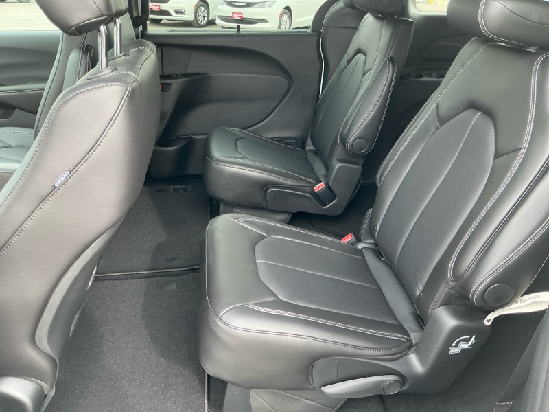 2026 Chrysler Voyager