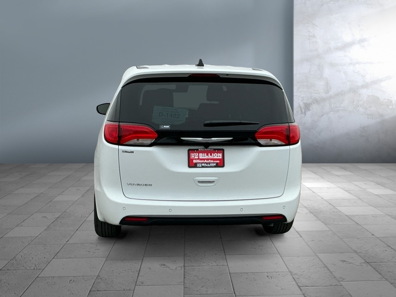 2026 Chrysler Voyager