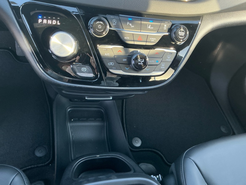 2026 Chrysler Voyager