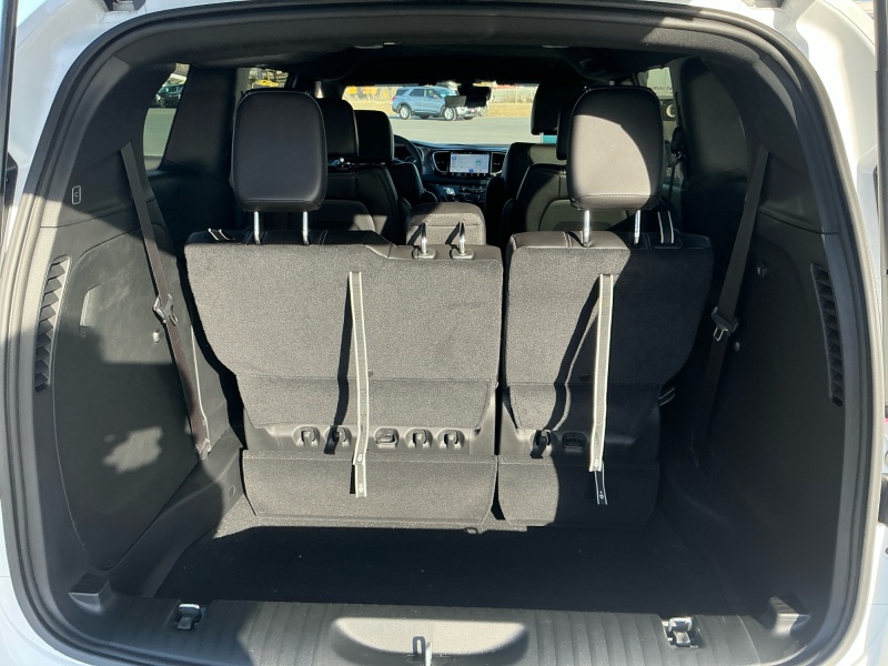 2026 Chrysler Voyager