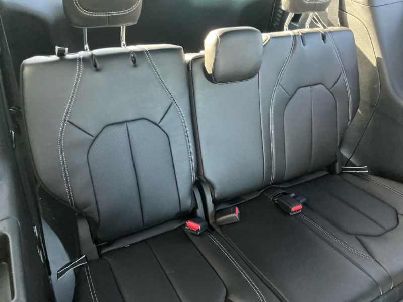 2026 Chrysler Voyager