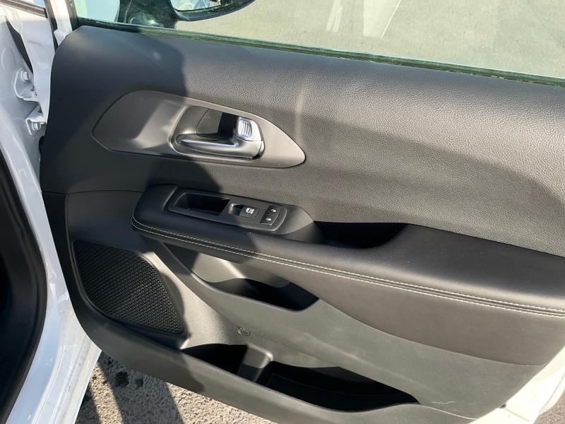 2026 Chrysler Voyager